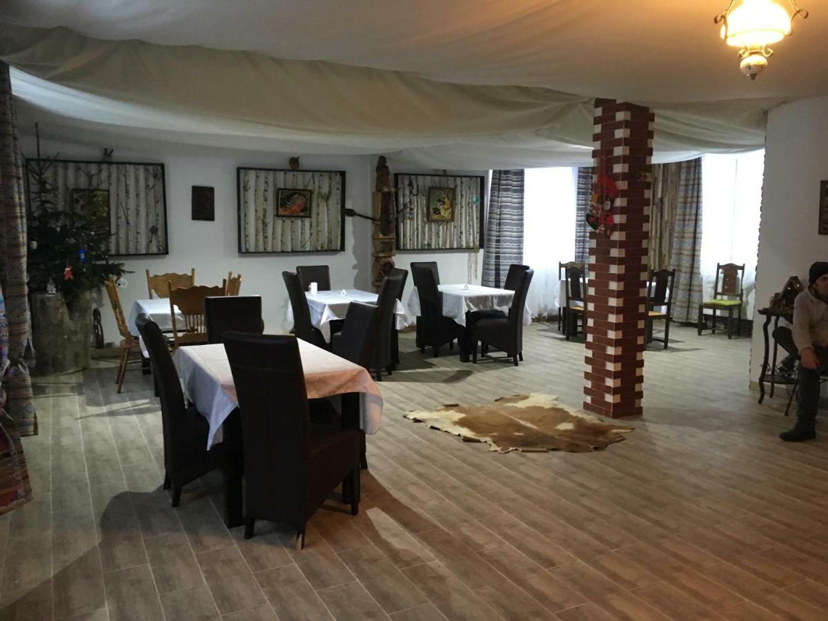 Hotel La Ionica Rozavlea Mm Extérieur photo